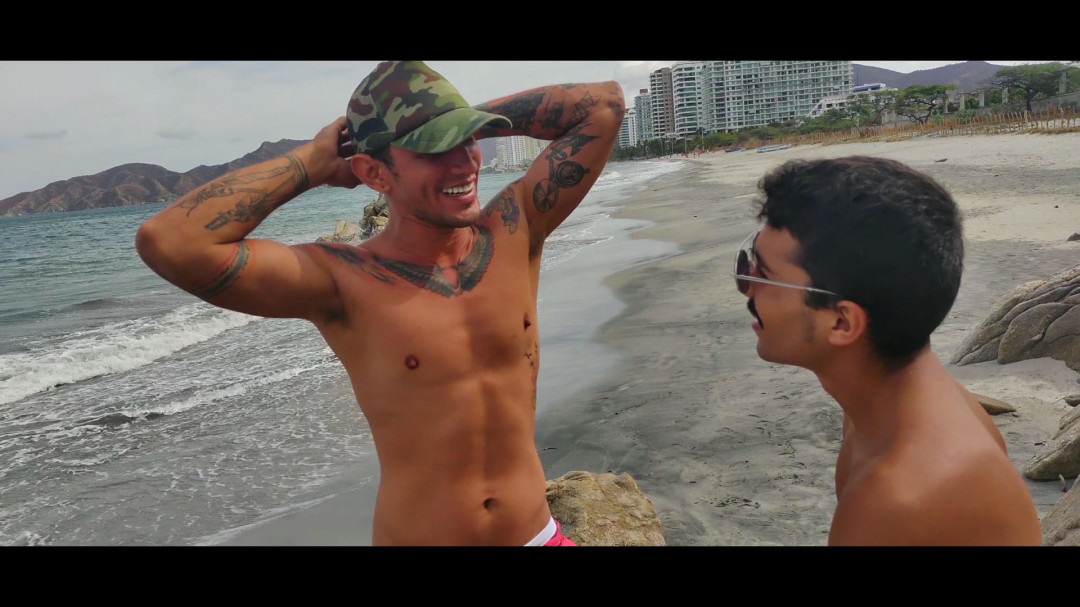 Baise gay sur une plage en Colombie