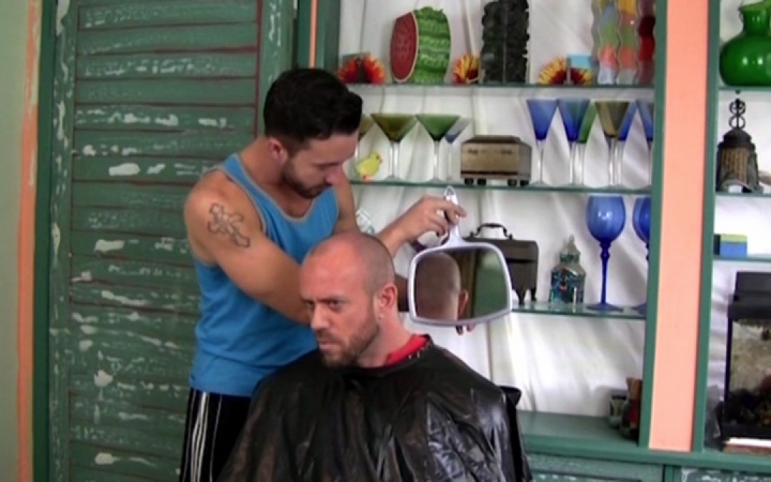 1080px x 675px - Pay up the barber's hole gay porn video on Mistermale