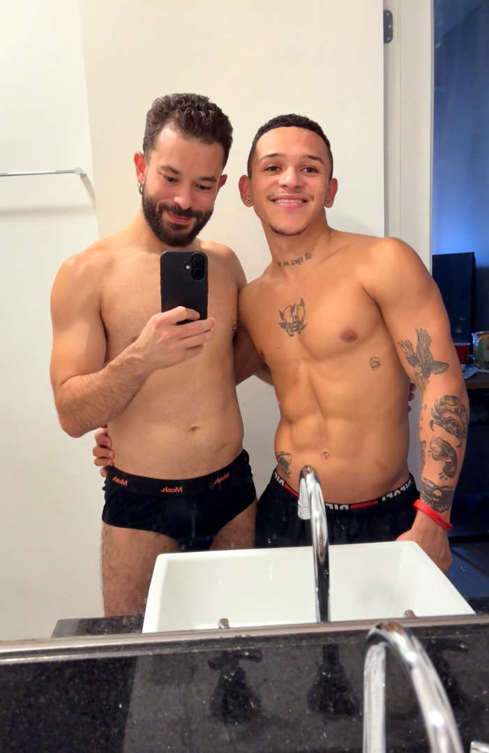 2FB64437 2A40 42E2 9143 56F05FD4FC2E