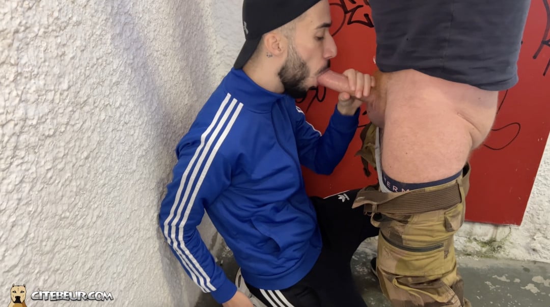 rebeu gay suce la grosse bite d un allemand 2