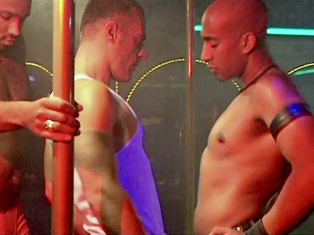 [Cazzo] QUATRE ÉTALONS POUR UN SEUL CUL   Image 003