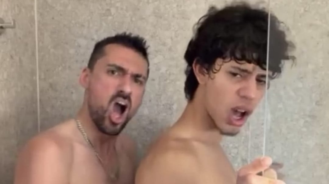 5BC63F7C 7D49 41F2 966C 35D48F57F9BB 1 201 a