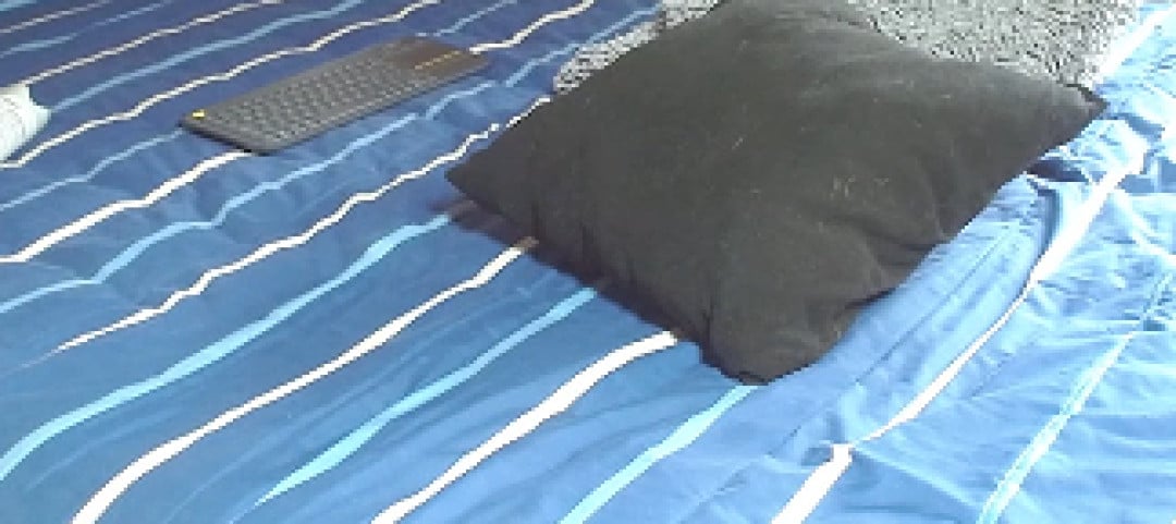 Cute Latin with a big ass fucks