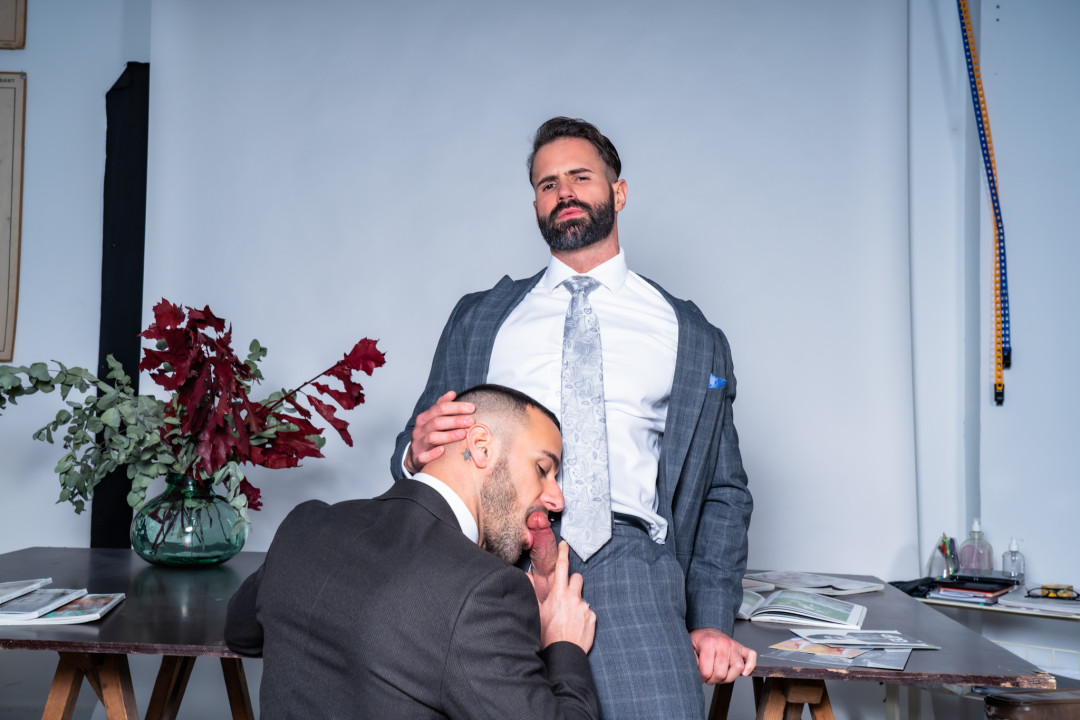 MENATPLAY Servicing The Boss 15