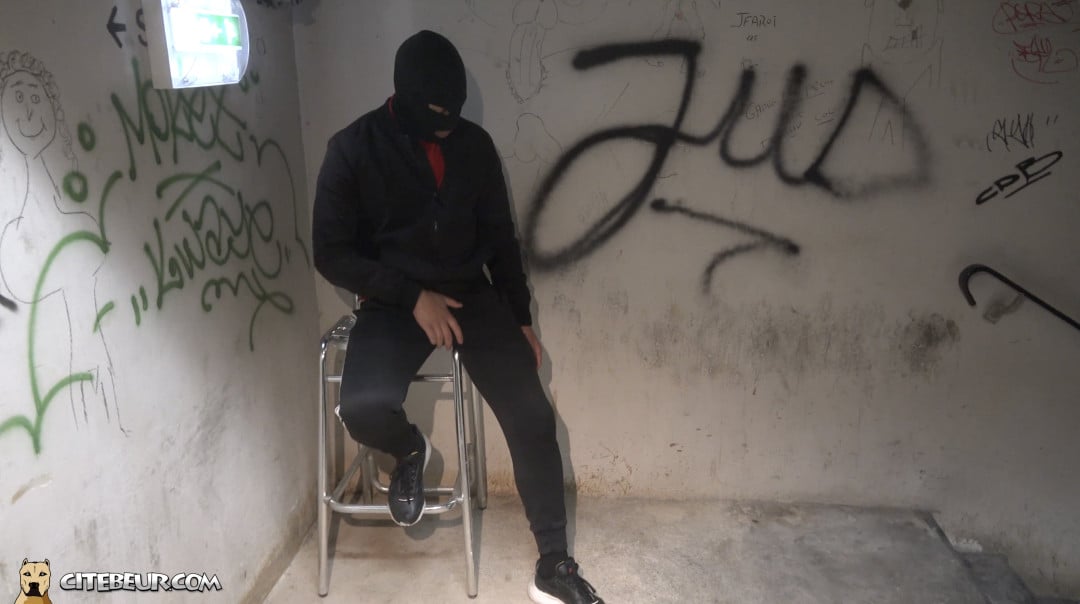 un gay suce une racaille de cite   12