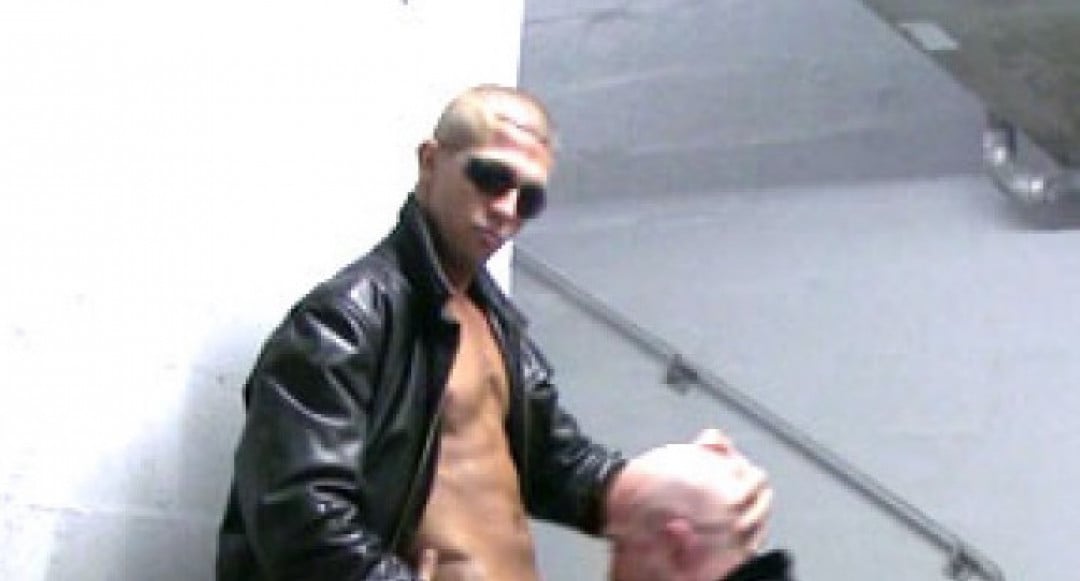 Samy has a hard club for Teubarmé