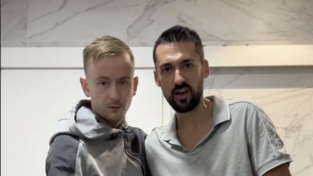 [Liam Harding] Daddy chaud baisant un twink sexy dans des toilettes publiques   Image 002