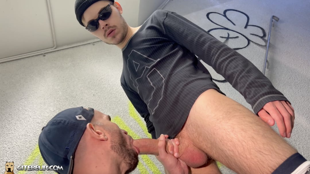 Zu groß für deinen Mund, perfekt für deinen Hintern