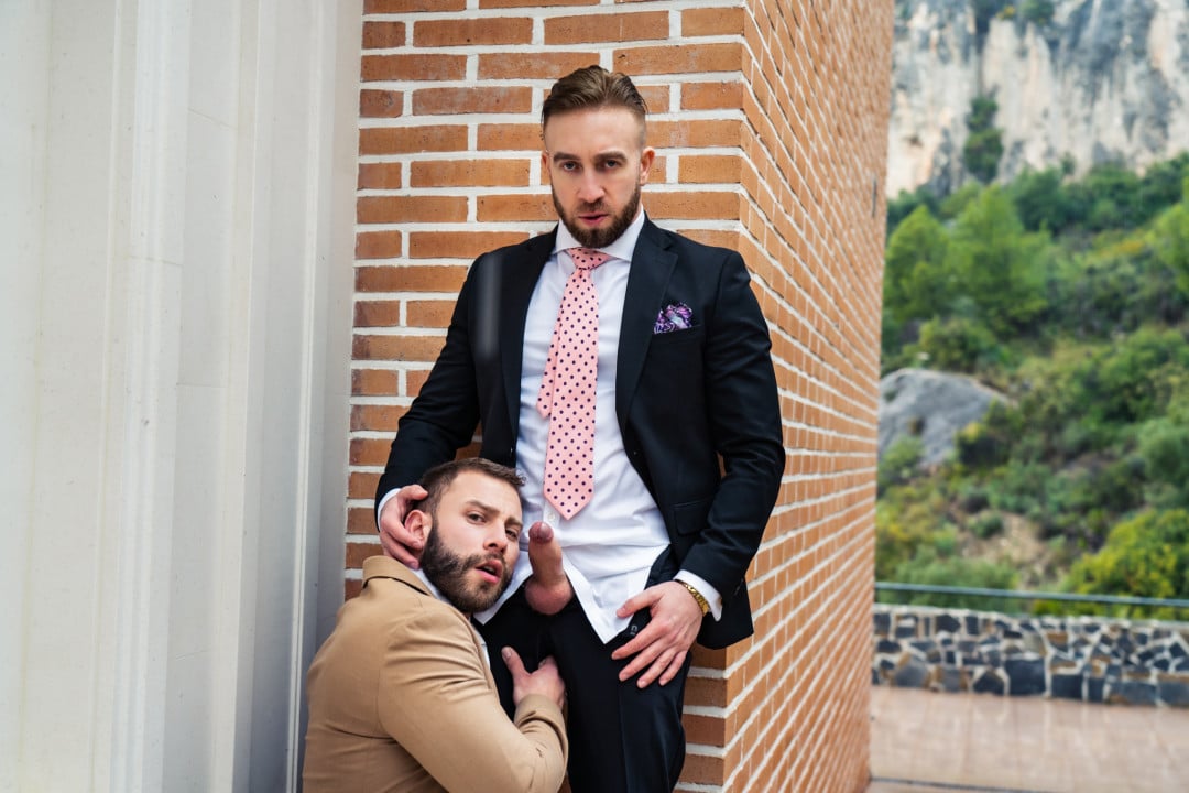 MENATPLAY Come Inside And Play 17