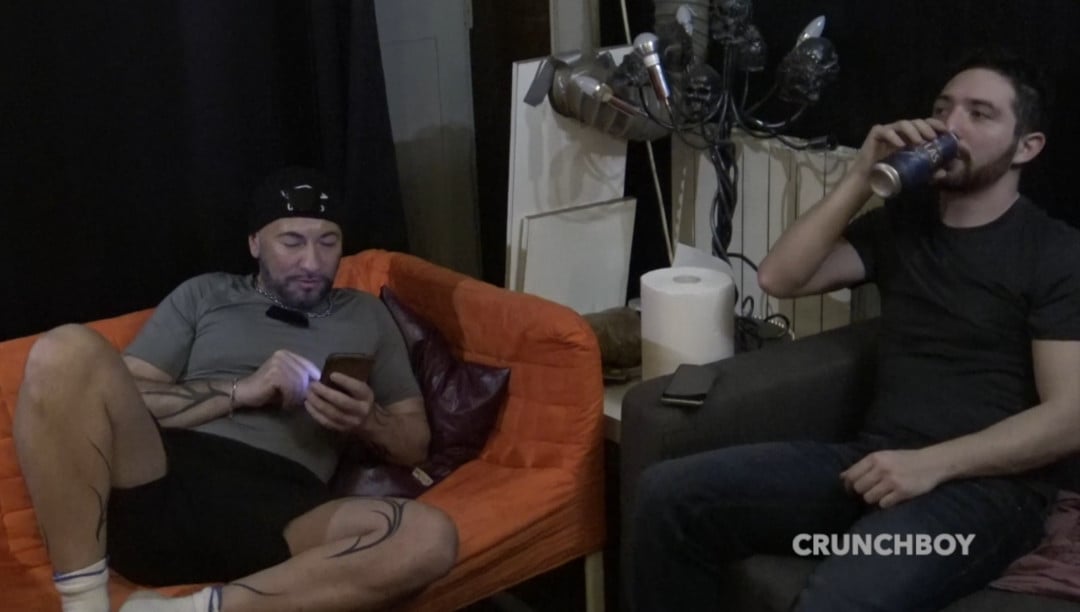 Young straight bearded man depucated by the big cock of jess royan