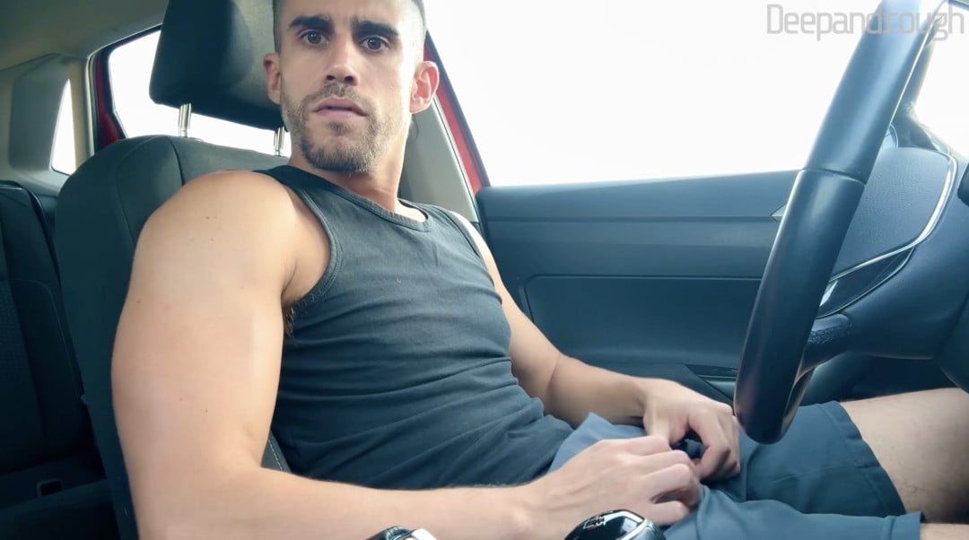 Cum explosion in the car 💦