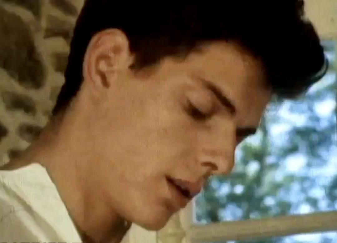 B3D15F89 FEFF 401D A2F7 D7AF23D75F76 1 201 a