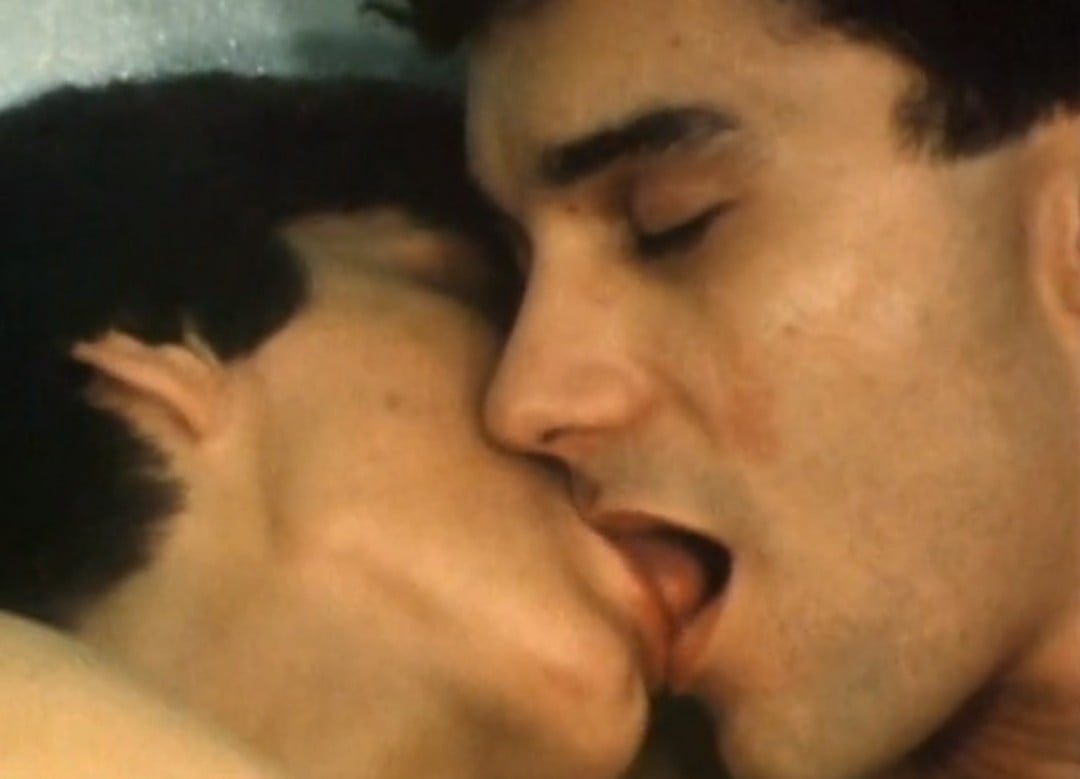 Morning fuck for three young guys