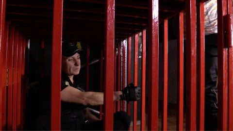 Flic dressé par un thug