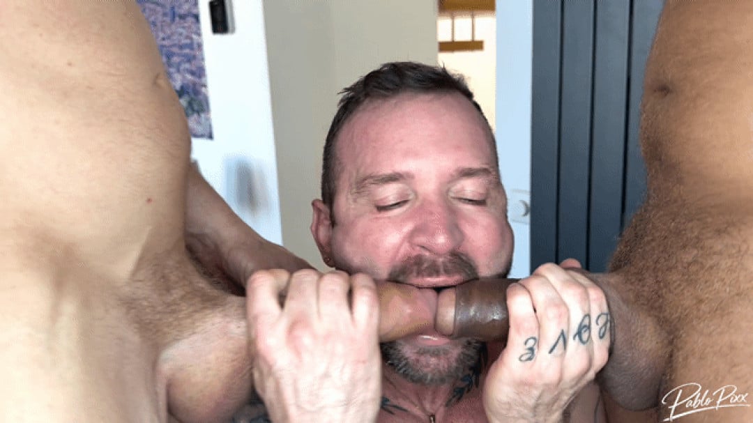 RAW THREESOME, TASTE OUR CUM   pablo pixx   ares   viktor rom(17)