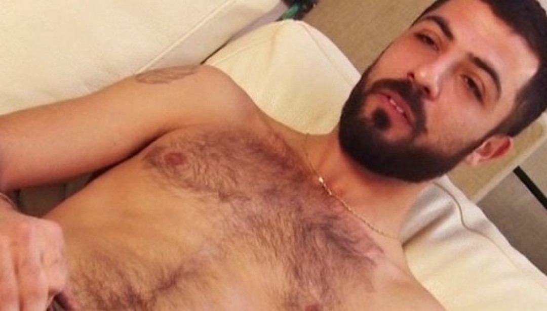 Bearded sex-bomb