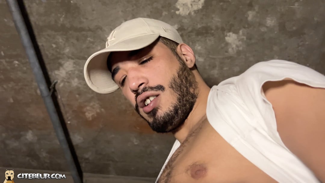Hard Arab Threesome in the Hood – Alaidin and His Bros Dominate a Hungry Bottom