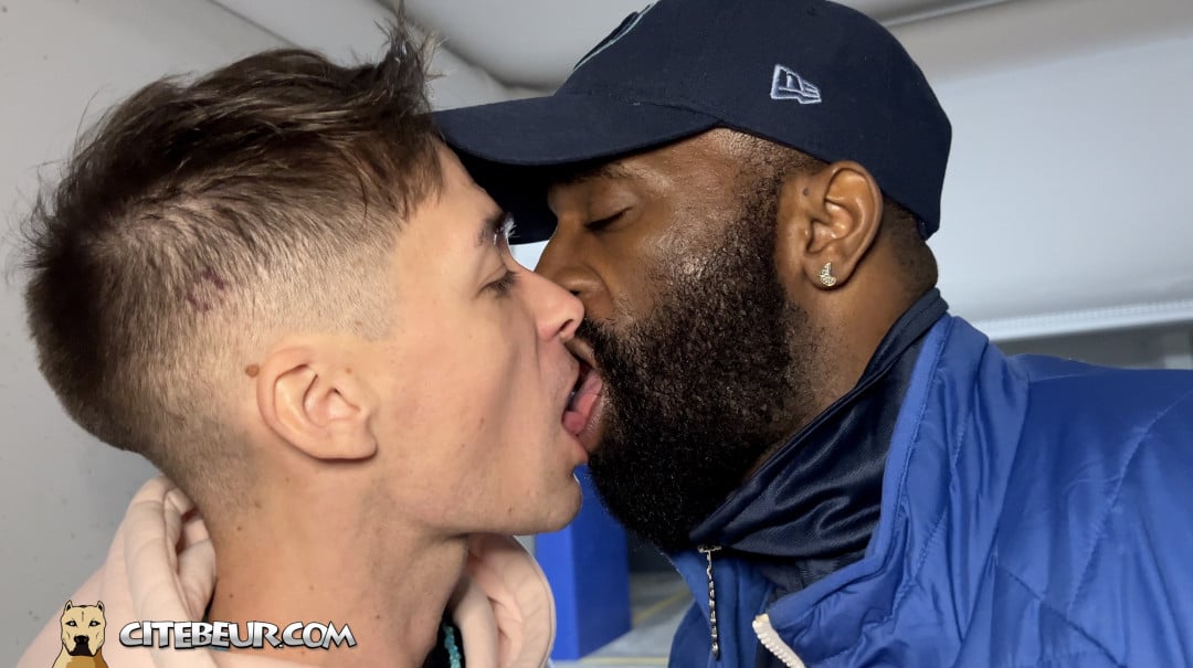 baise gay interraciale
