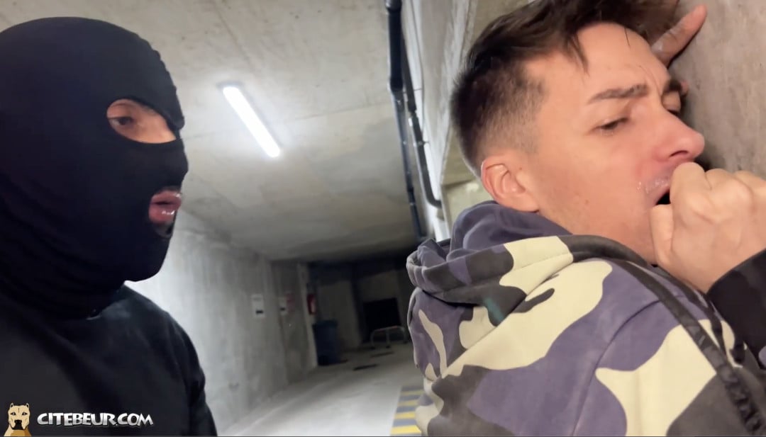 kevin frenchboy baise par un rebeu cagoule