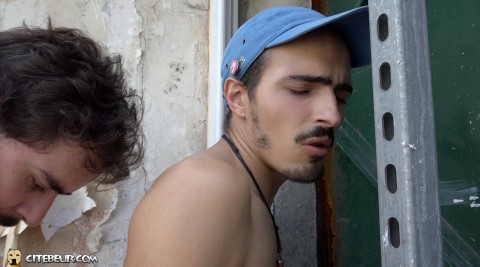 Chico árabe en porno gay francés de Citebeur, contraseña
