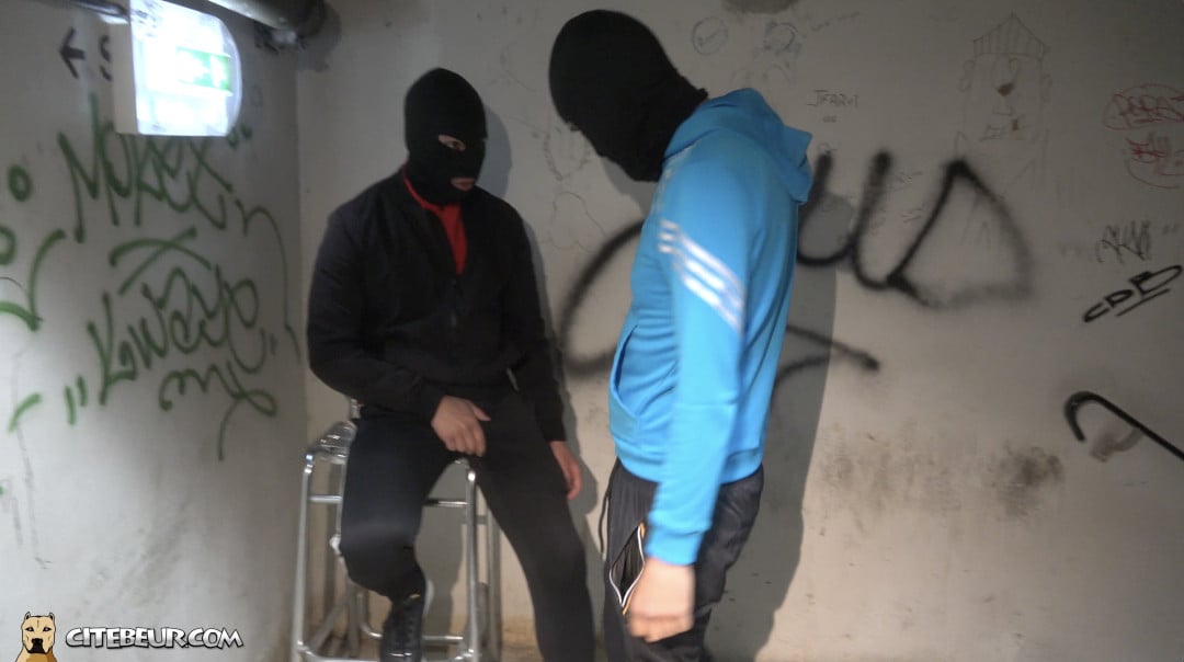 un gay suce une racaille de cite   11