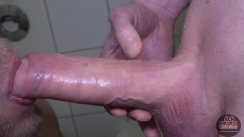 Deliver Young man FullHD 310 scaled