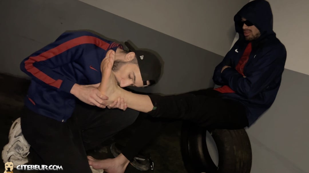 footjob