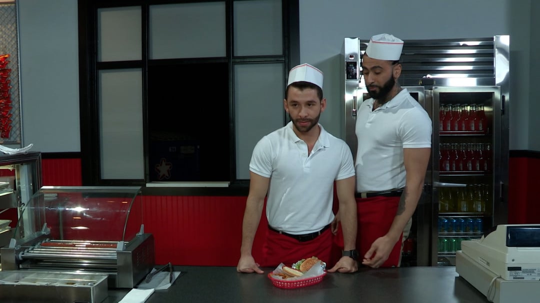 drive thru 00 01 36 18 Still008