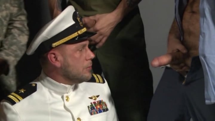 Uniformi, militari