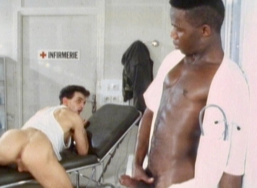 [Cadinot] L'inspection du cul au Service Militaire   Image 007