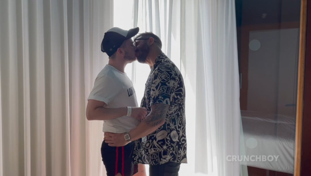 young transboy JORDAN GREEN fucked by John BRACHALLI