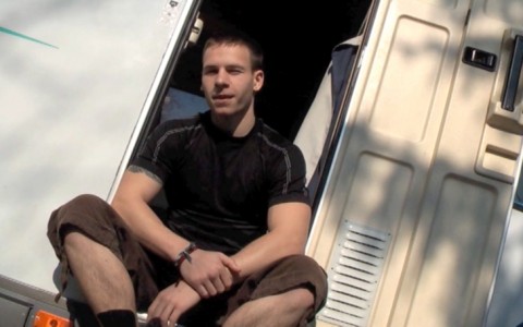 l5560-hotcast-gay-sex-twinks-ayor-caravan-young men-001