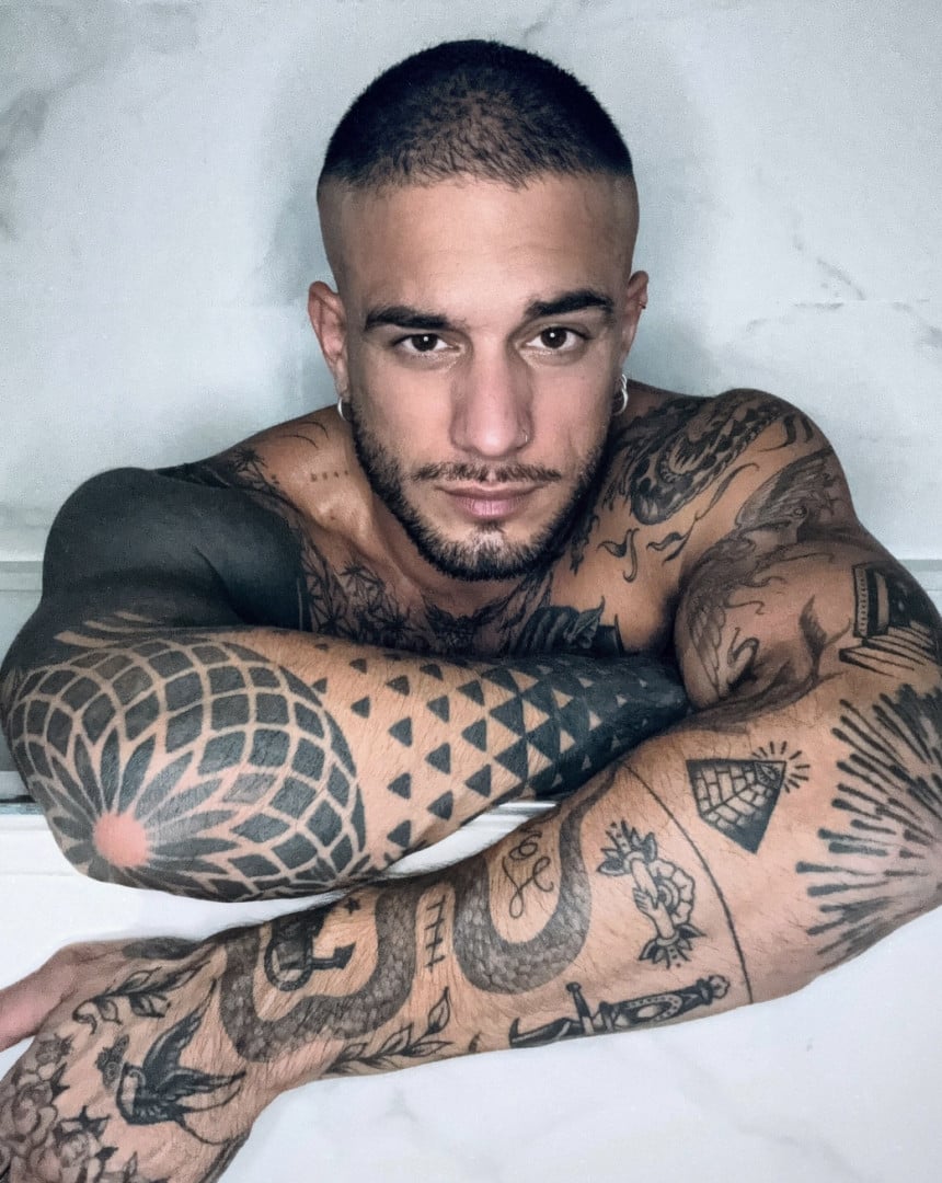 Alex Ink gay porn star auf AndoliniXXL 