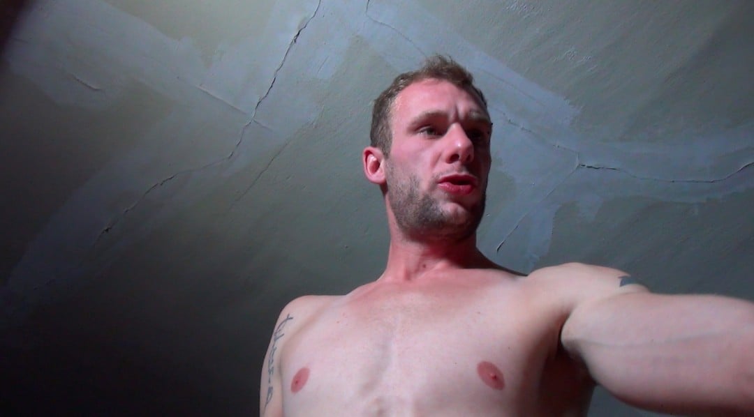 Nick Spears in slut mode submitted to Guillaume Wayne