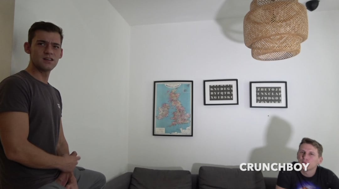 KORAR blonder Twink von James BENETT gefickt