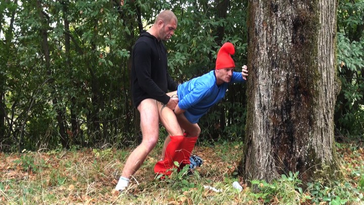 Little Smurf for big cock in the woods
