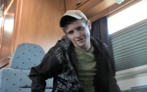 l5562-hotcast-gay-sex-twinks-ayor-caravan-young men-009