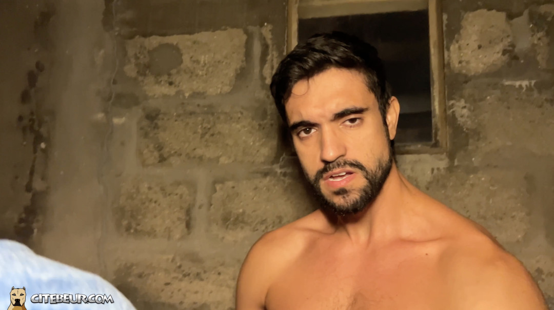 Brazilian stud cums in the basement